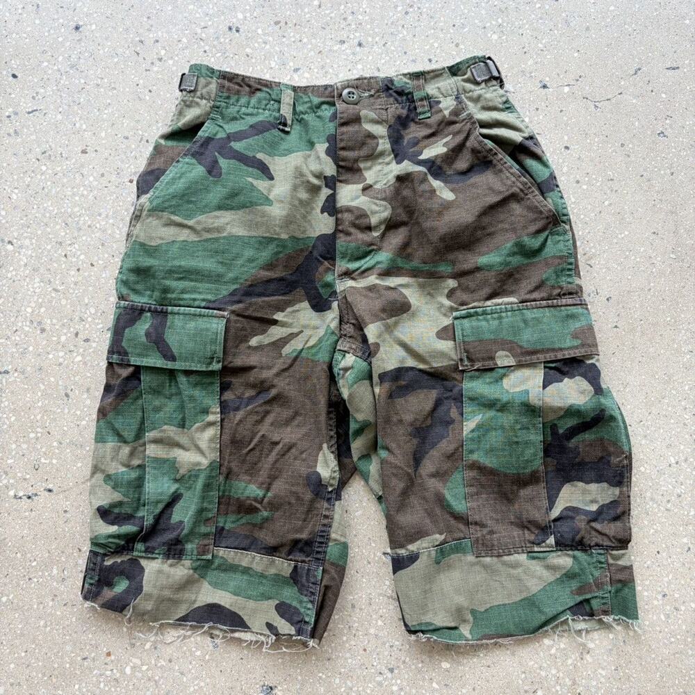 Vintage 80s US Army Camo Military Cut Off Shorts 26x12